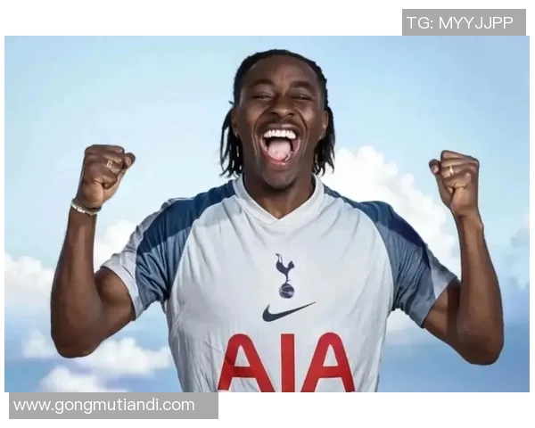 1夜5大转会-奥卡福登陆英超维加将加盟黄潜枪手截胡热刺签约埃泽 1夜5大转会-奥卡福登陆英超维加将加盟黄潜枪手截胡热刺签约埃泽