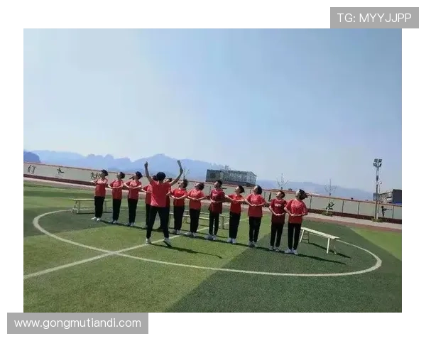 刘娜专访:从绿茵场到人生舞台的足球旅程回顾与展望 刘娜专访:从绿茵场到人生舞台的足球旅程回顾与展望